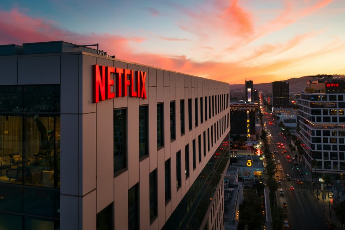 Netflix obnovio pet hit serija, ali jednu popularnu gasi zauvek