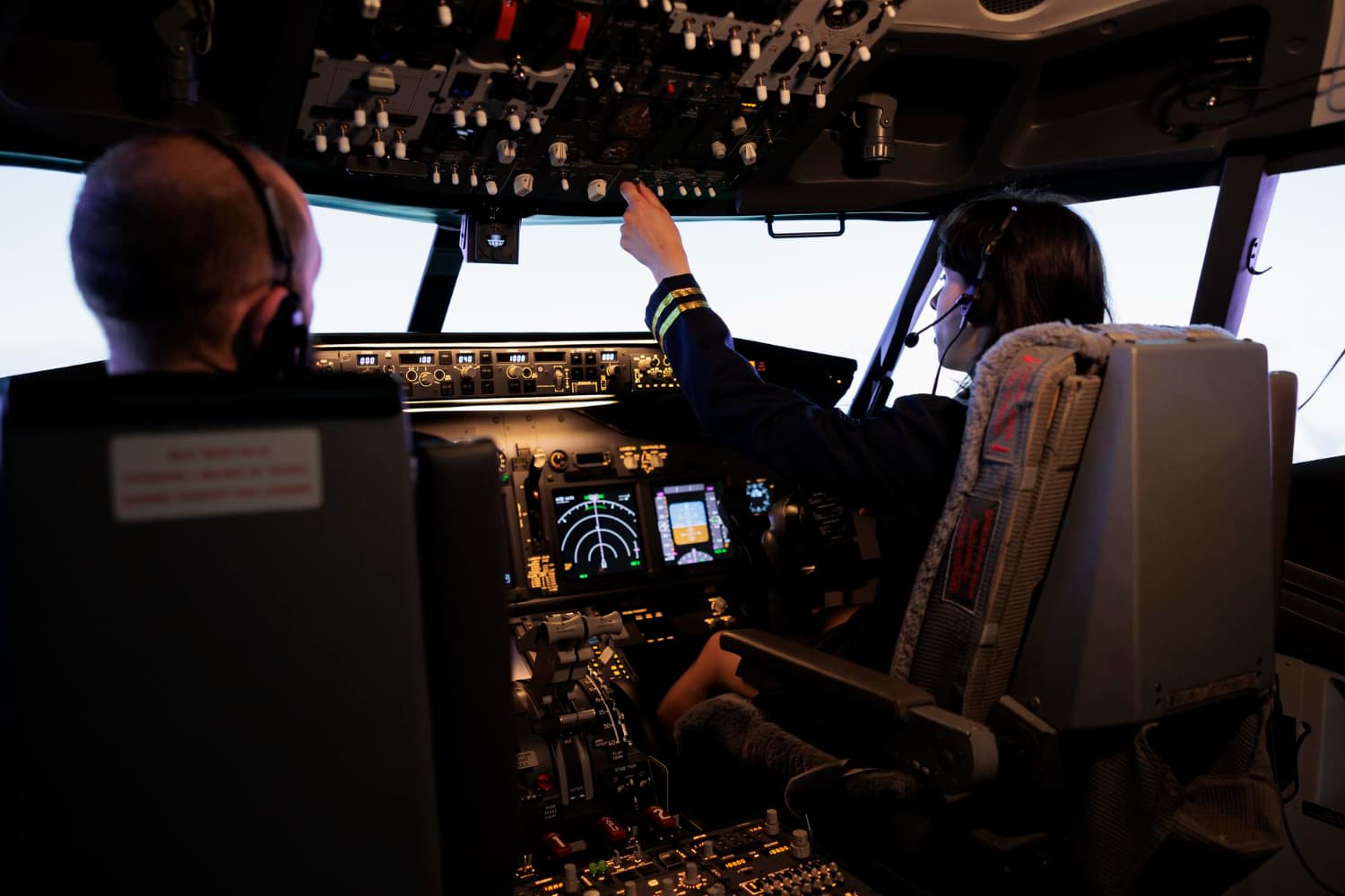Prijavljivanje na konkurs za buduće pilote AirSerbia i kontrolore letenja SMATSA