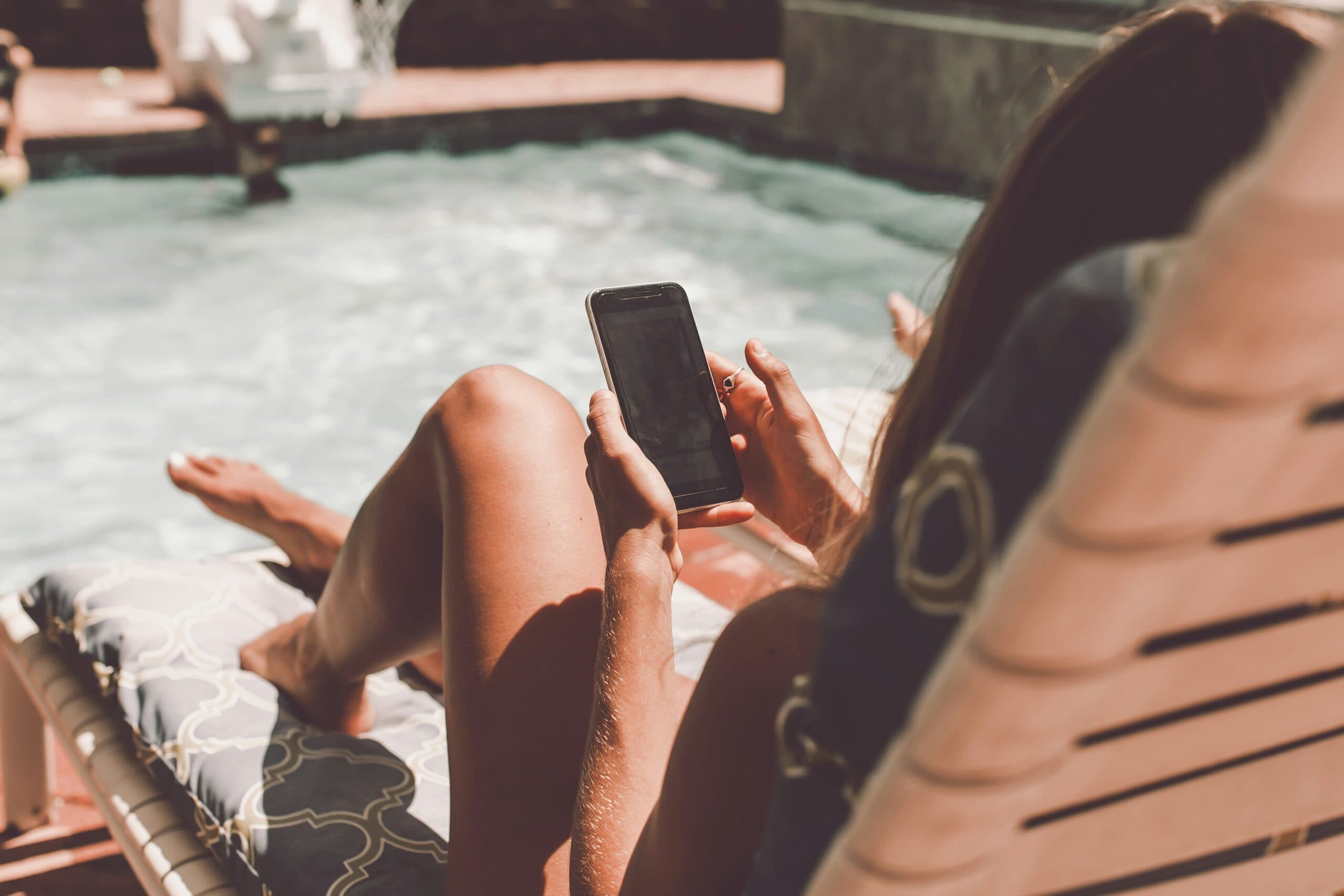 Ne stavljajte telefon u frižider: Pet saveta kako da zaštitite uređaje tokom vrućina