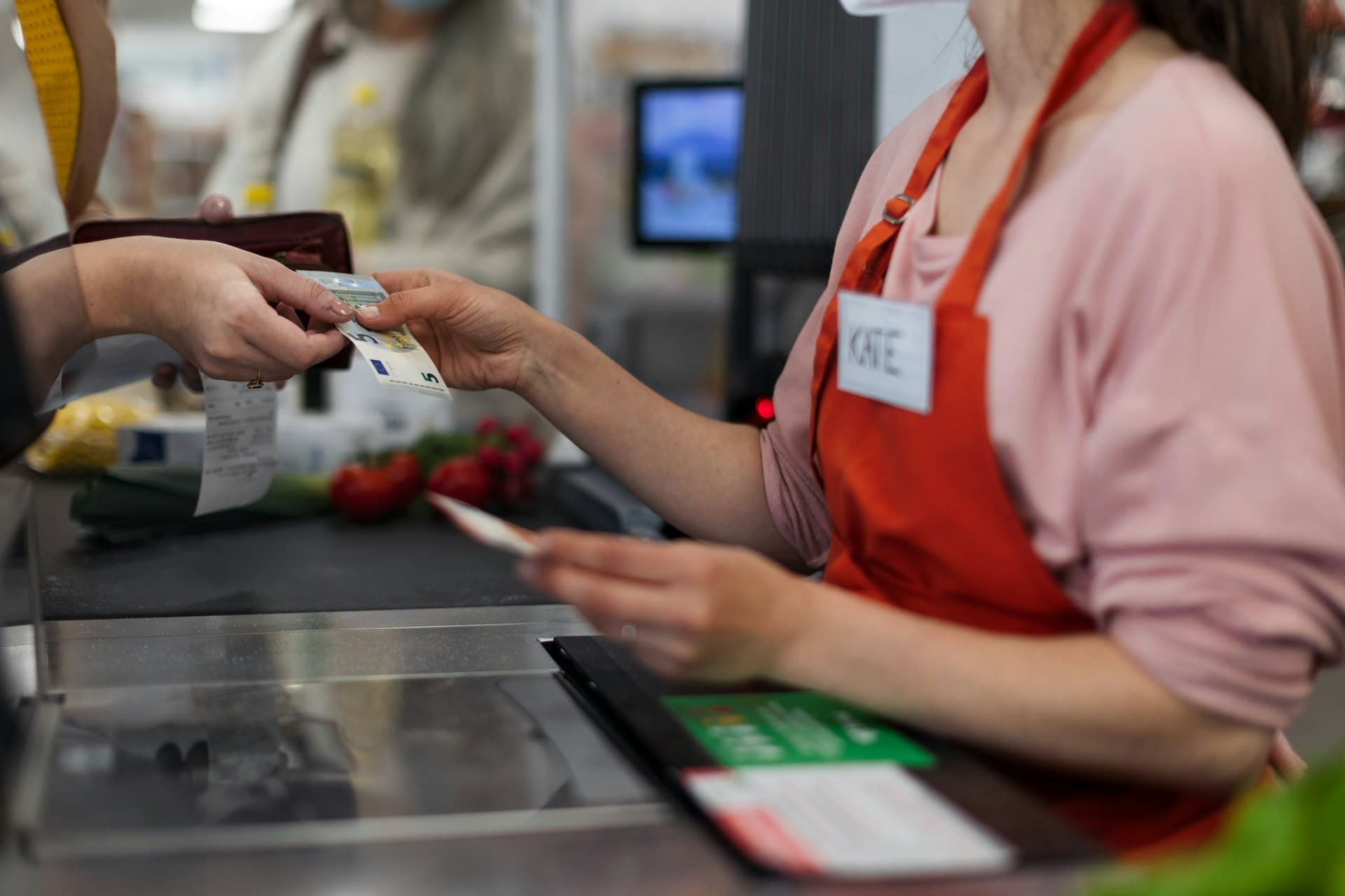 Koliko zarađuju radnici u austrijskim supermarketima?