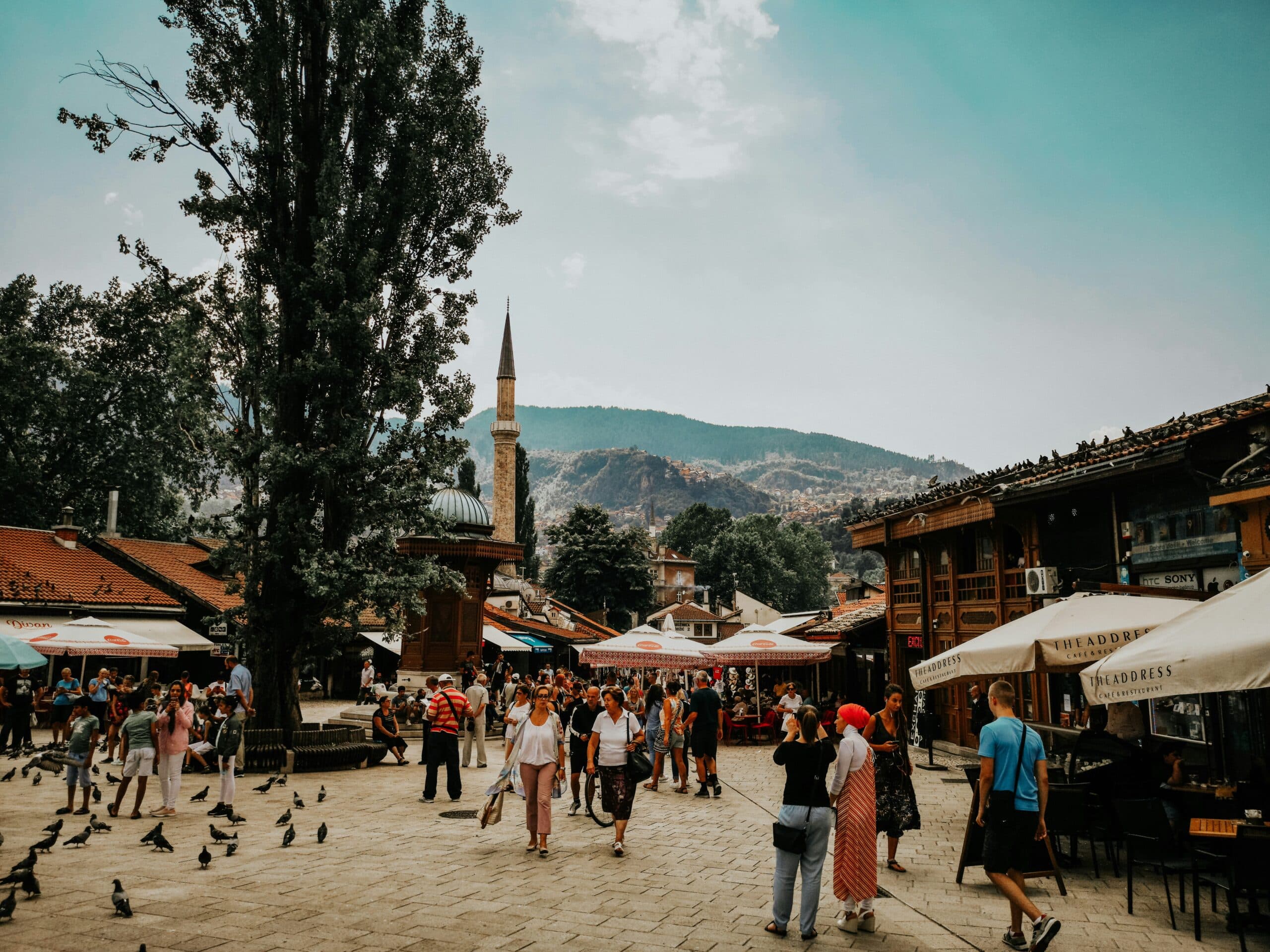 Od Sarajeva do Napulja: Ova mesta ljudi su posetili zbog knjiga