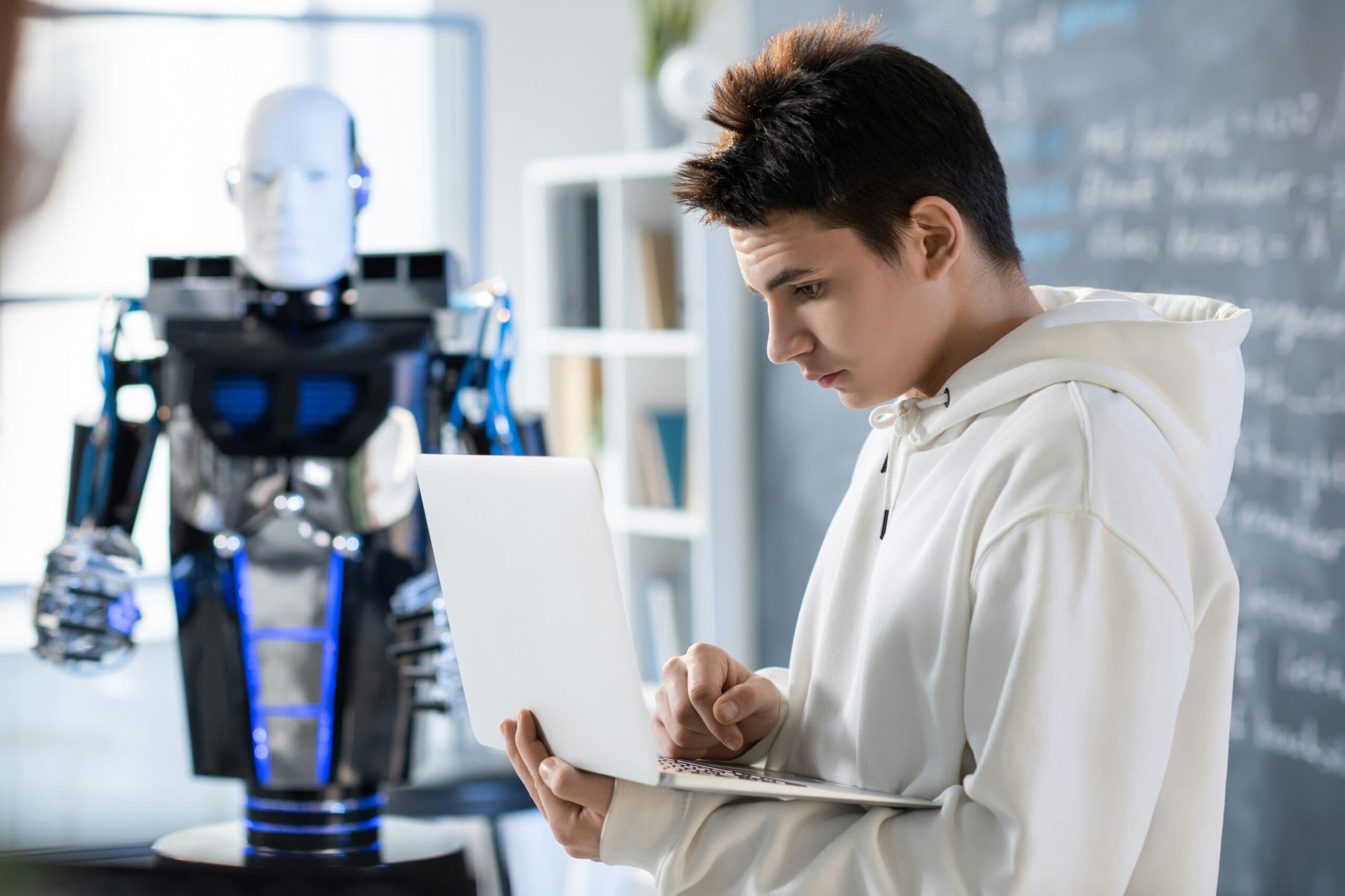 Diploma više nije dovoljna? Gen Z zbog AI menja planove za budućnost