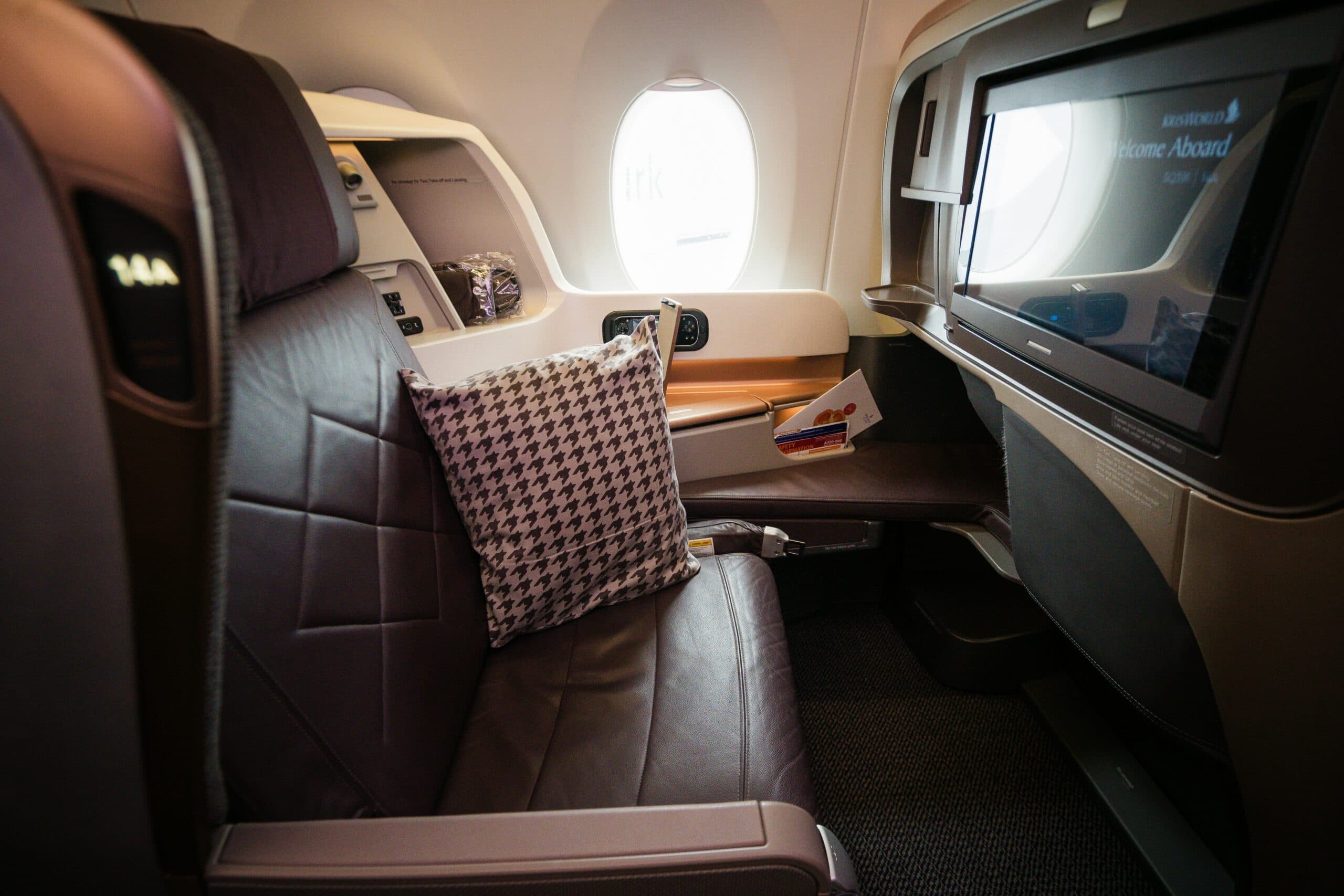 Da li se isplati doplatiti za premium ekonomsku klasu? Ovo je PET najbolje ocenjenih avio-kompanija