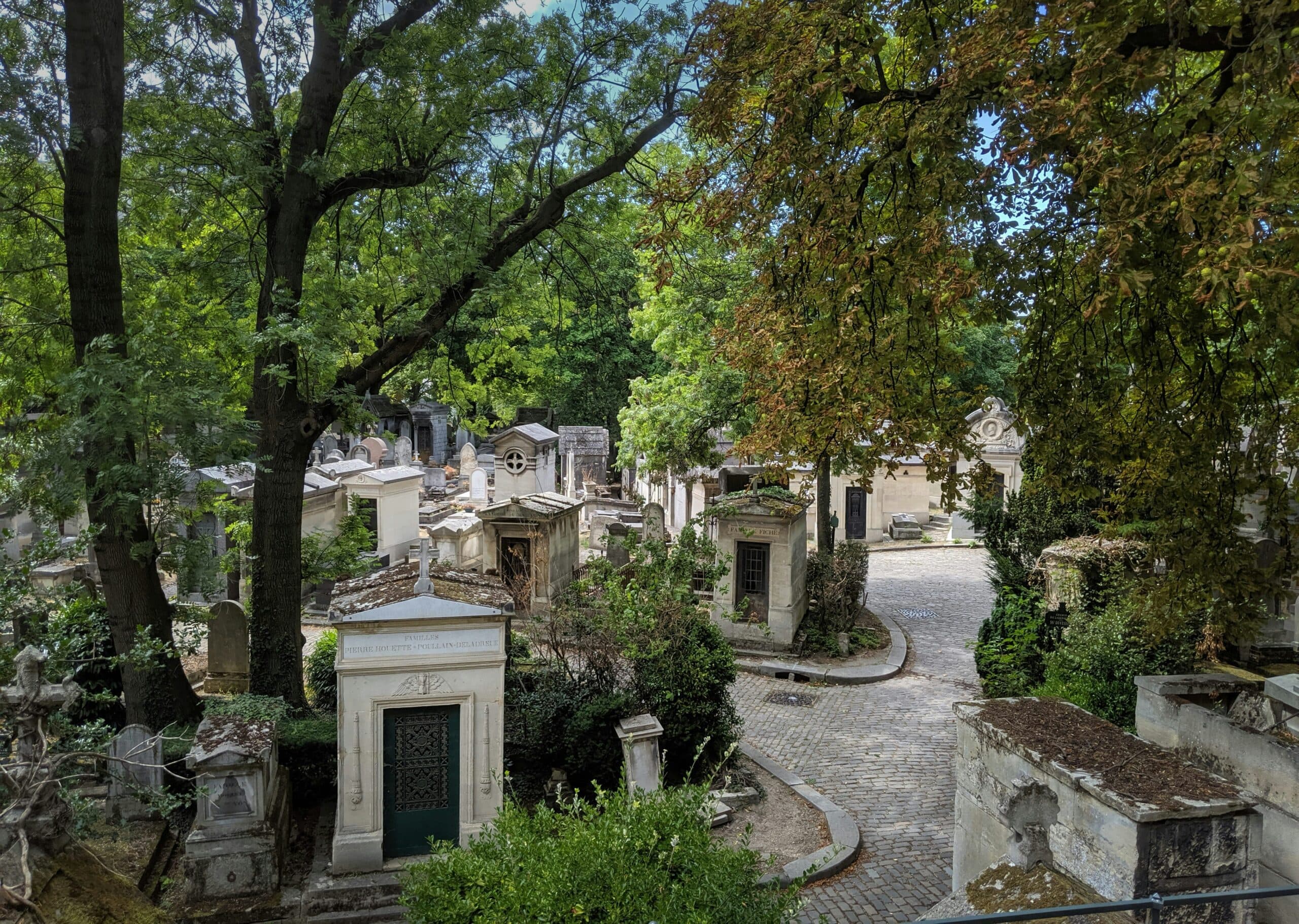 Groblja kao turističke atrakcije: Pet mesta u Evropi koja kriju zanimljive priče