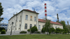 Manastir u pančevačkoj rafineriji: 'Do ograde jedan svet, iza ograde drugi'