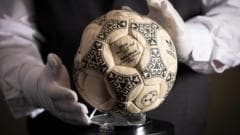 Najskuplja lopta u istoriji fudbala:  Skoro tri miliona evra za Maradoninu 'Božju ruku'