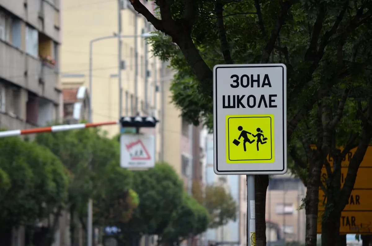 AMSS apeluje na vozače da budu oprezni u zonama škola