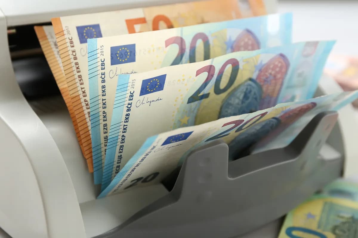 Kolike će biti provizije banaka za plaćanja u evrima od 5. maja: Počele da objavljuju tarife za SEPA transfere novca