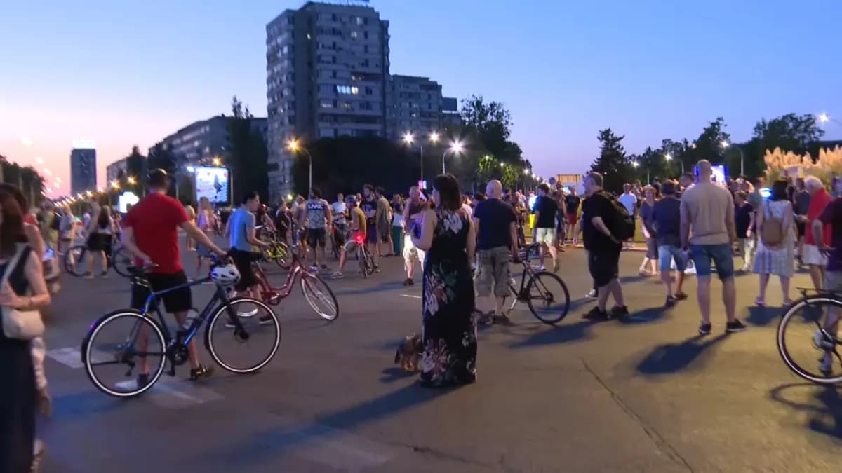 Završena studentska biciklistička akcija - Vikend kruga trojke na Novom Beogradu