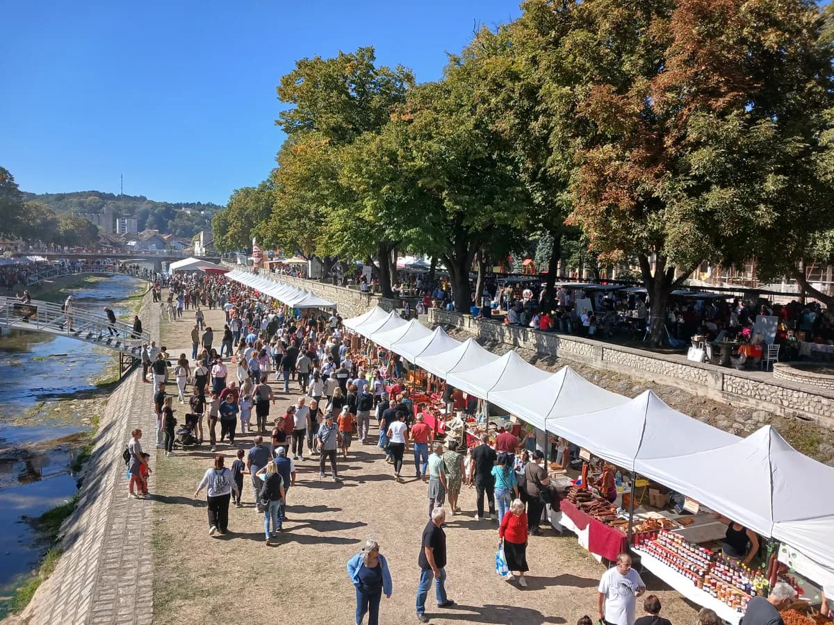(FOTO) Duvan čvarci i dvadeseti rođendan: Festival na obalama Kolubare