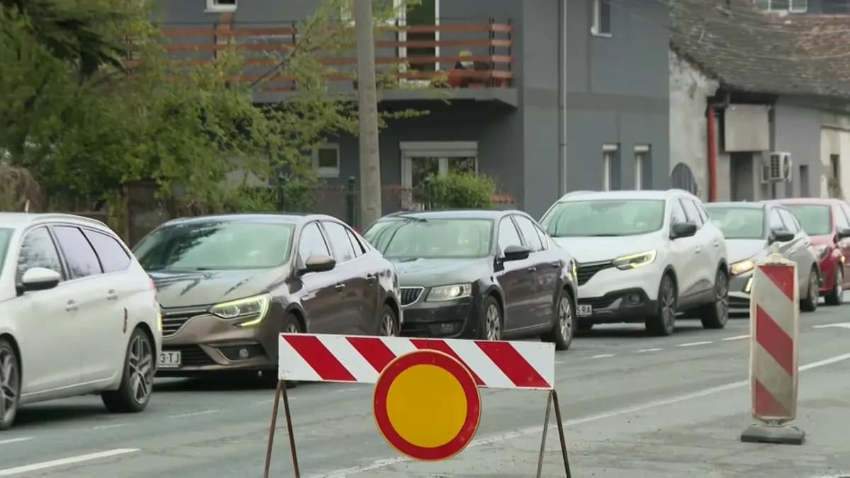 AMSS: Klizavi kolovozi, u gradskim sredinama moguće saobraćajne gužve