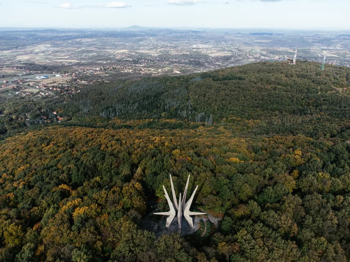 Lakše kupiti kuću sa bazenom, nego stan u Beogradu: Koliko koštaju nekretnine na Kosmaju?