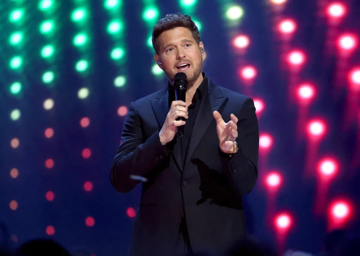 Kanadska pop zvezda Majkl Buble tvrdi da je odgovoran za "bejbi bum" u gradovima u kojima je nastupao
