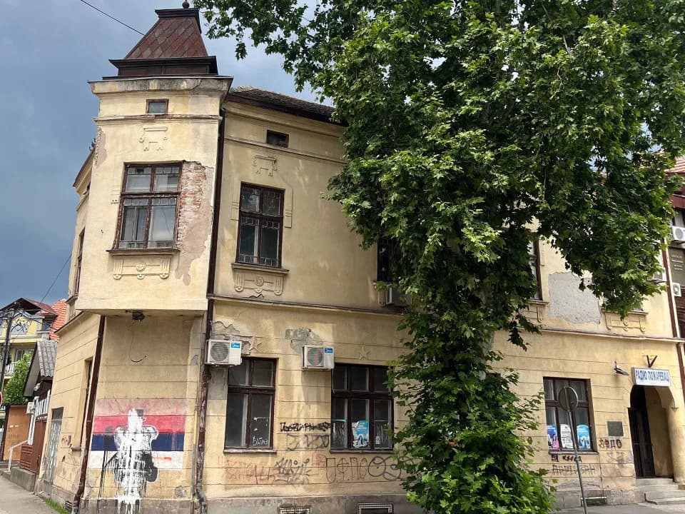 Boom93: Zgrada nekadašnjeg Radio Požarevca postaje stambeno-poslovni objekat, privatni investitor priprema rekonstrukciju i prenamenu