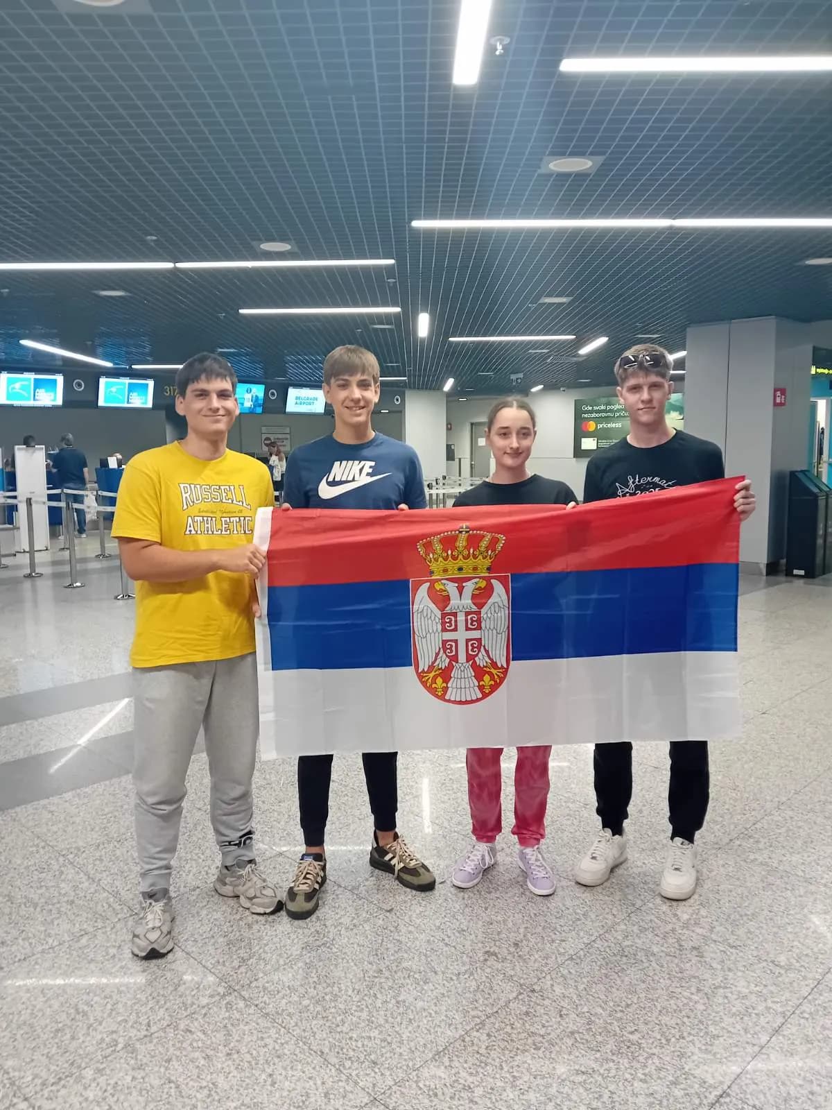 Hjustone, imamo medalje: Samo četiri đaka iz Srbije otišla na matematičko takmičenje - i svi se vratili s odličjima