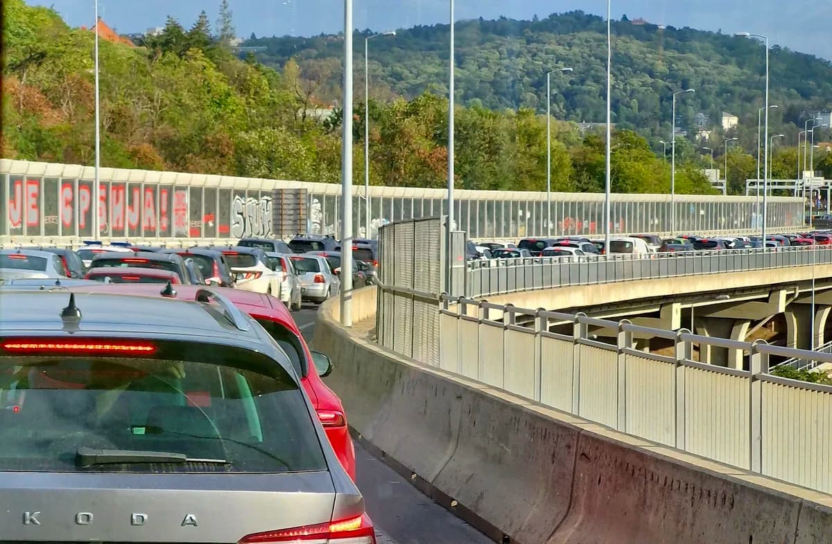 AMSS: Pojačan saobraćaj zbog godišnjih odmora, bez čekanja na granicama