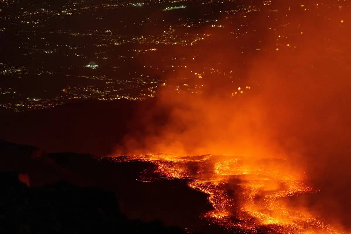 Air Serbia reroutes Catania flights to Palermo due to Mount Etna activity