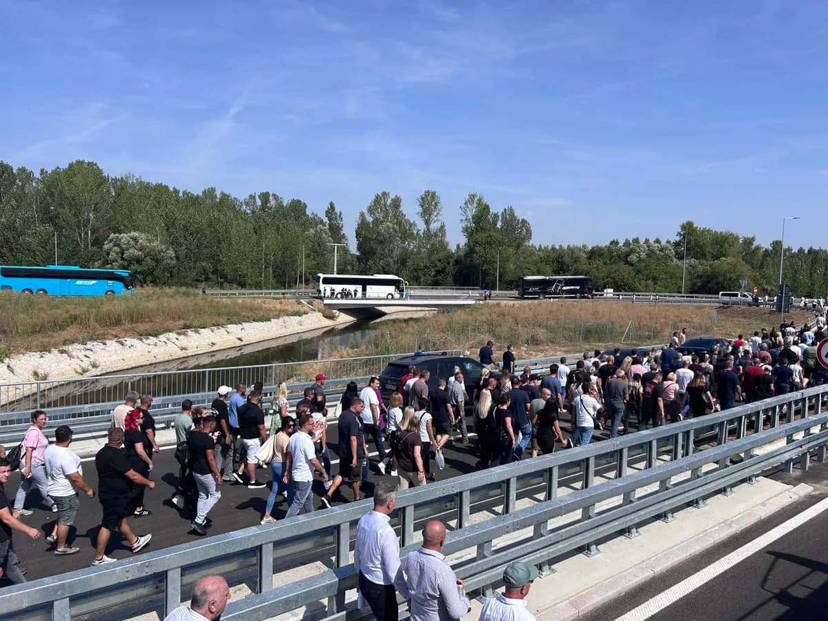 (VIDEO) Stiglo 28 kilometara Dunavskog koridora, stigli i organizovani autobusi na svečano otvaranje