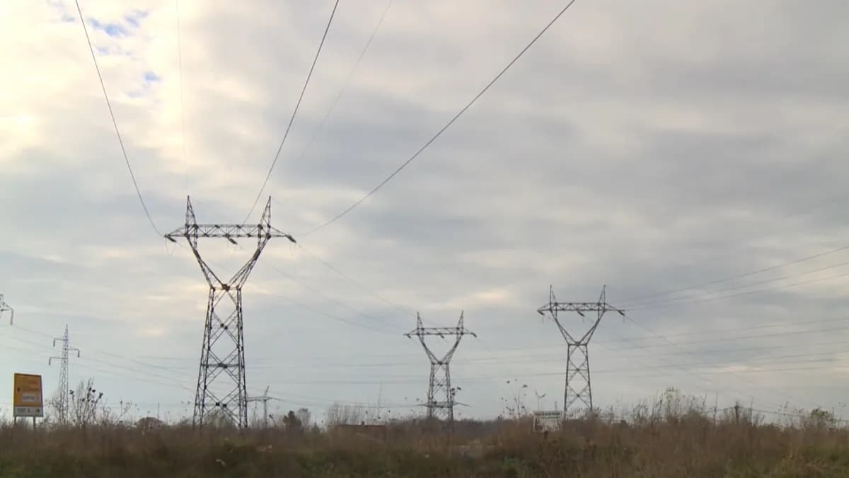 Evropska komisija predložila nova pravila za potrošnju struje i vode za baze podataka