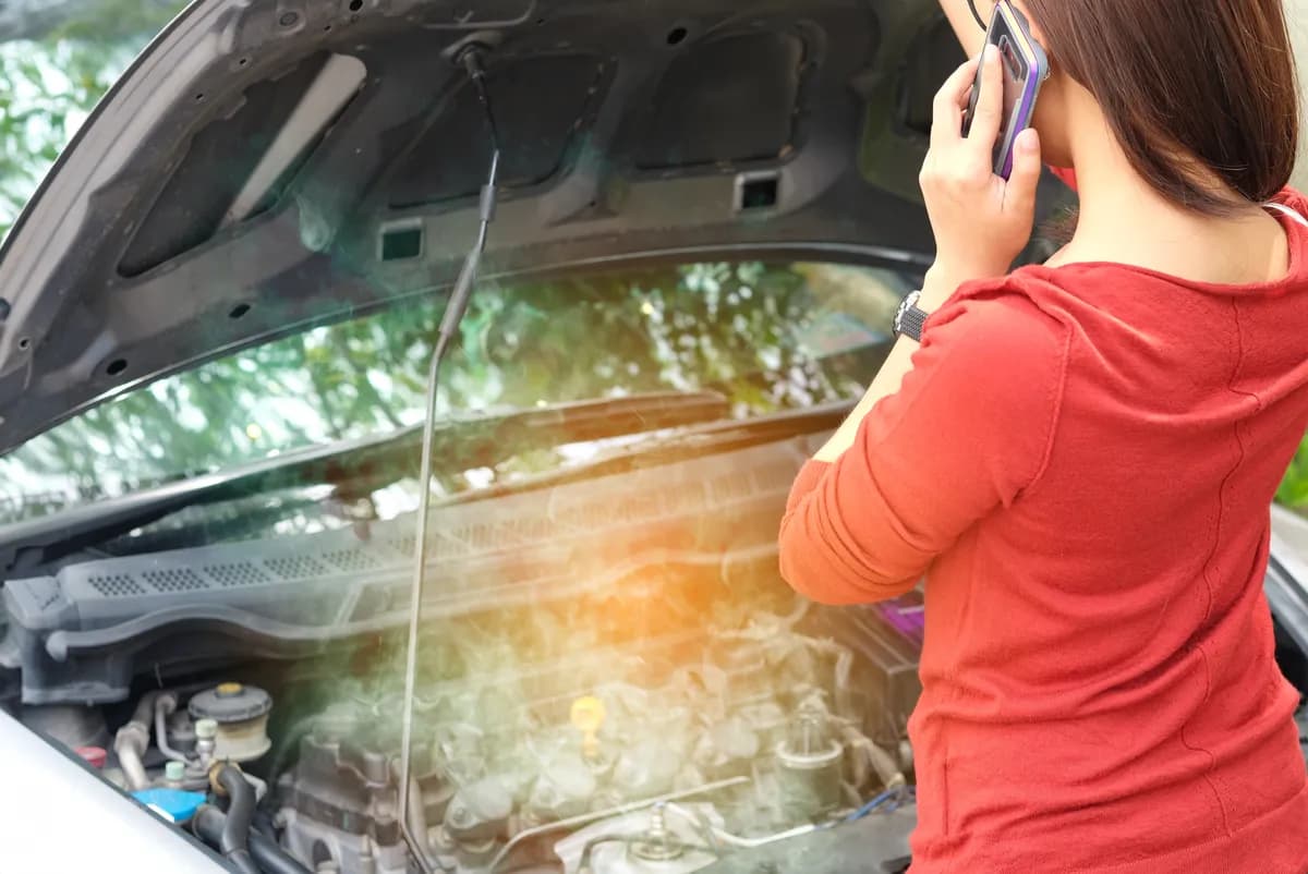 Šta vozač treba da uradi ako dođe do pregrevanja motora, a šta nikako ne sme