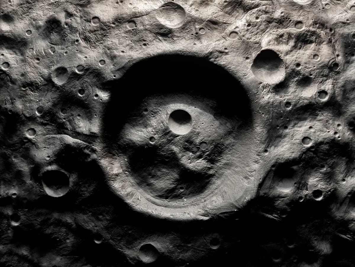 NASA otkrila novi krater na Mesecu - nastao u udaru kakav se retko događa