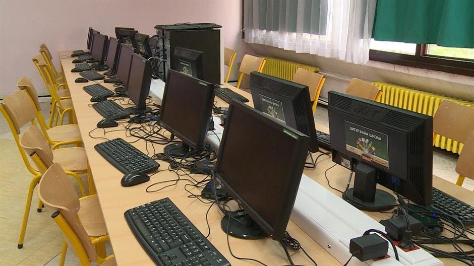 Ekipa Srbije na olimpijadi iz informatike za srednjoškolce u Uzbekistanu osvojila tri bronze