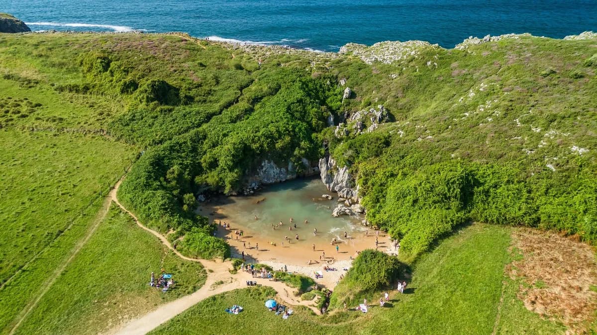 Dokaz da ne postoji niko jači od Majke prirode: Peščana plaža na 100 metara od mora je najlepše mesto na svetu