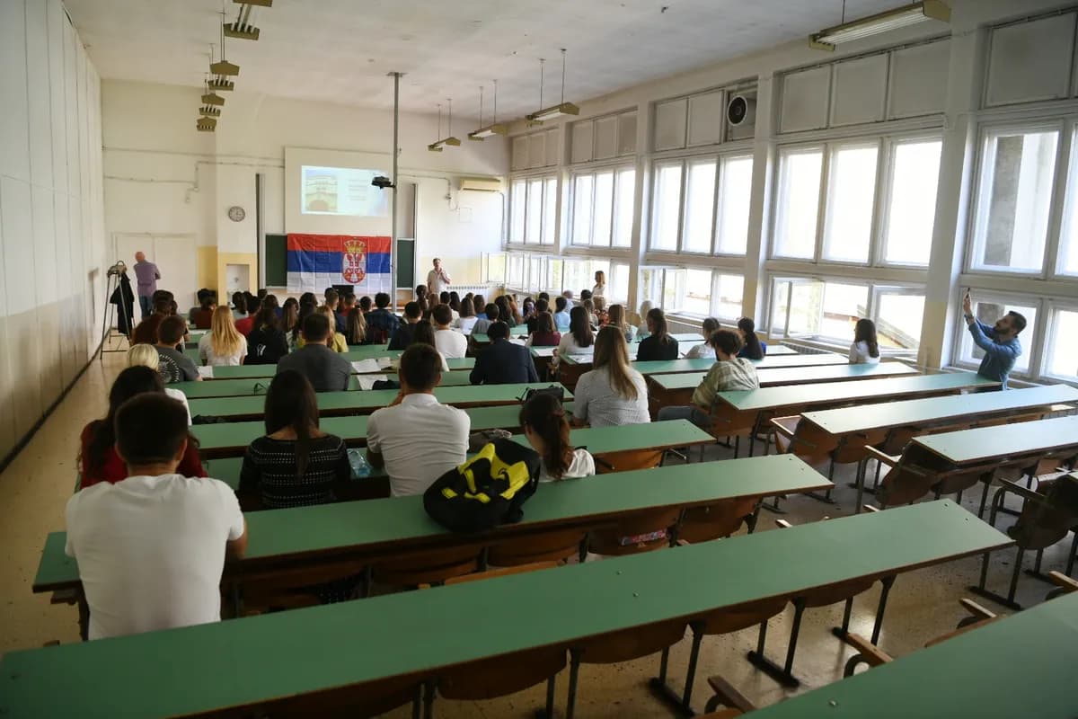 Đaci koji ne upišu fakultet, imaju mogućnost da studiraju na trogodišnjoj akademiji u Beogradu: Odlična zamena za elektrotehniku, građevinarstvo i arhitekturu, plata kao sa fakultetom