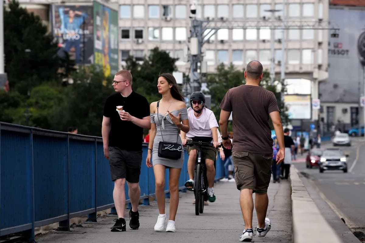 Promenljivo oblačno i suvo sa slabim i umerenim vetrom