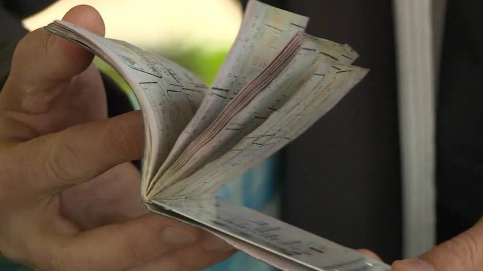 Pre putovanja obavezno proverite ove dve stvari u pasošu - da ne bi bilo neprijatnih iznenađenja