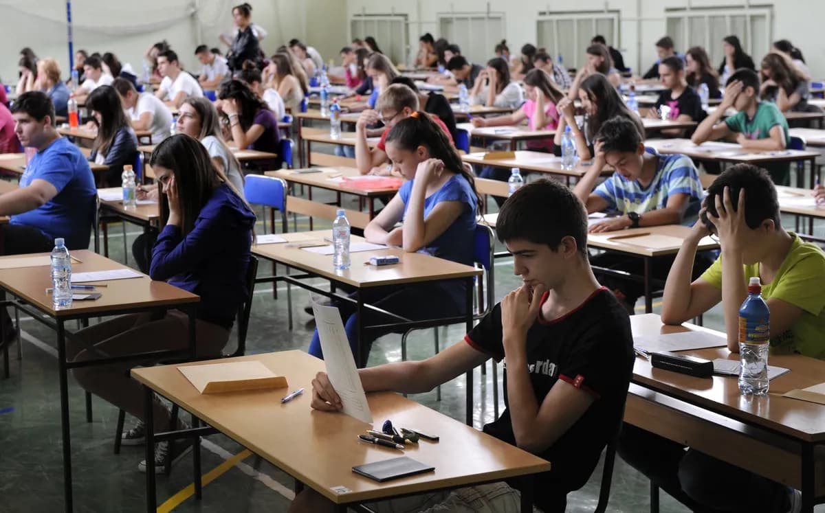 Objavljeni konačni rezultati male mature: Osmaci bolji iz matematike, lošije uradili test iz srpskog jezika