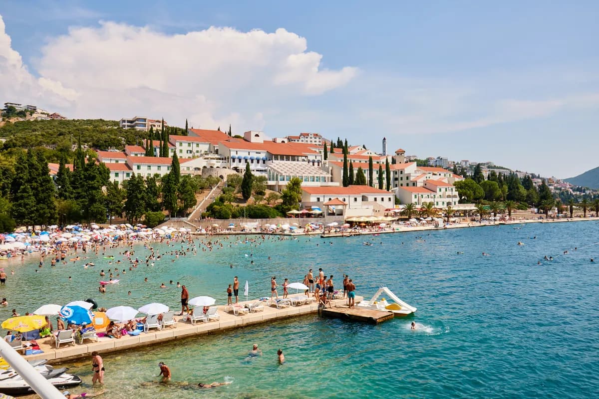 Kafa je jedan evro, a ćevapi 5: Grad na Jadranu koji je najjeftiniji ovog leta