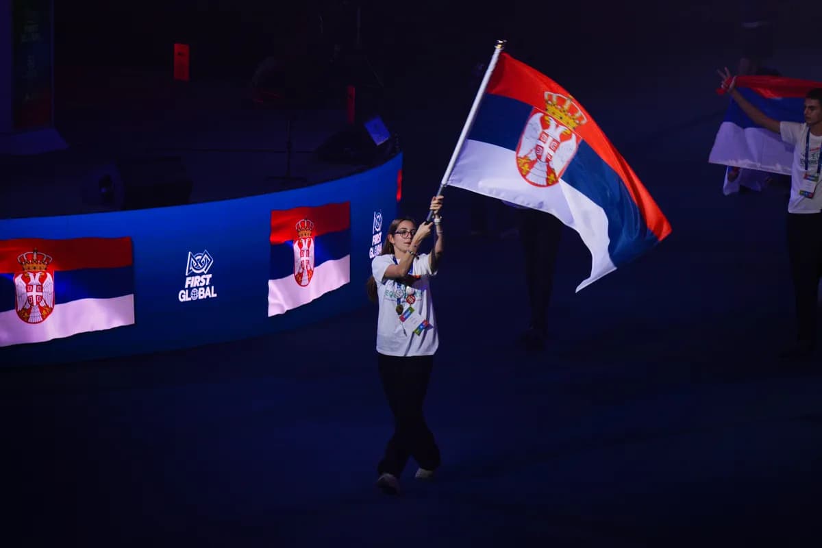 Tim Srbije osvojio srebro na svetskoj olimpijadi iz robotike za srednjoškolce, učestvovalo 185 zemalja
