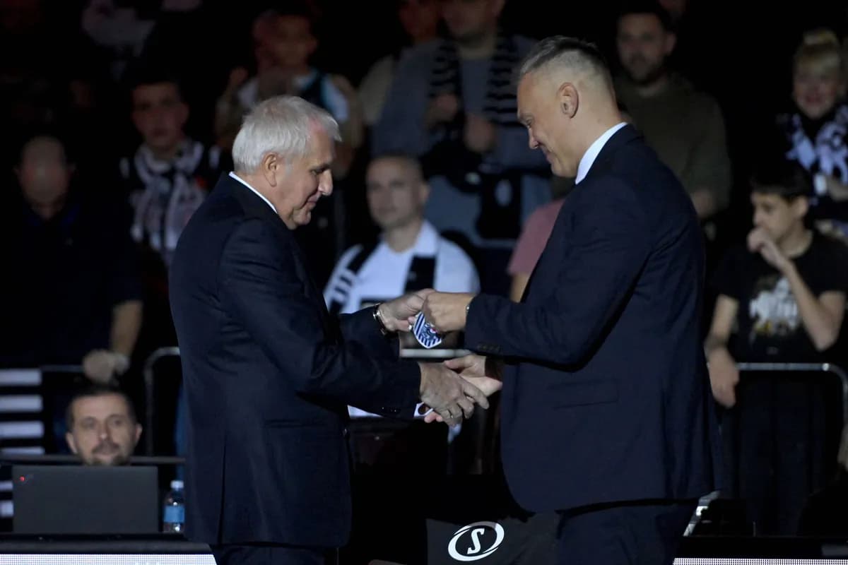 VIDEO Evroliga se poklonila Željku Obradoviću i Jasikevičusu, ovako je najavljen njihov derbi