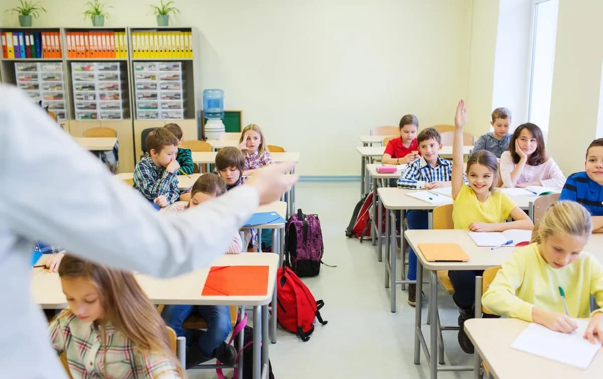 Stiglo preko 540.000 školskih setova sa motivima Ekspa za osnovce