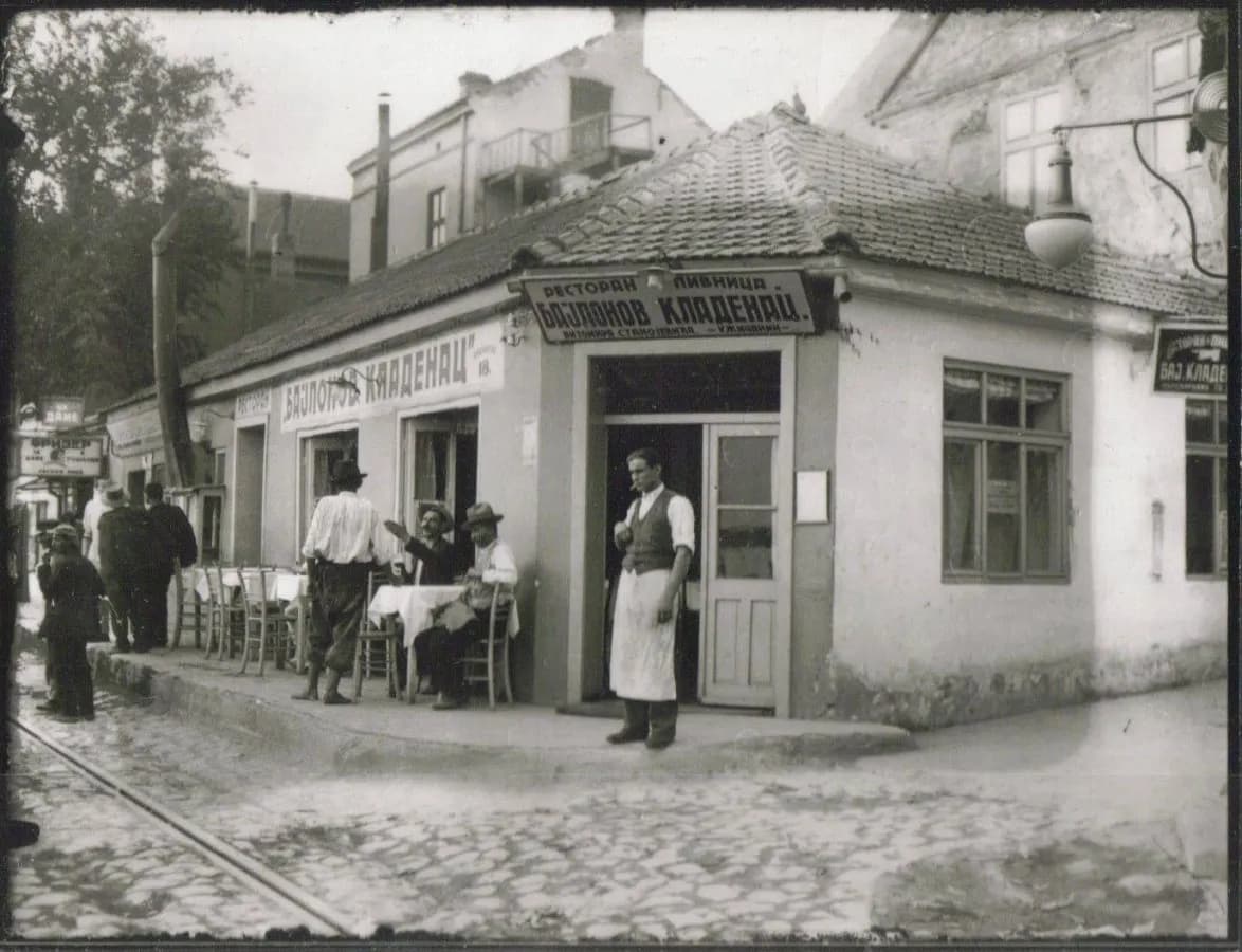 Beograd je 1930-ih imao „astalska društva“ za pomoć deci: Ovako je izgledao jedan od najvećih kafanskih skandala starog Beograda