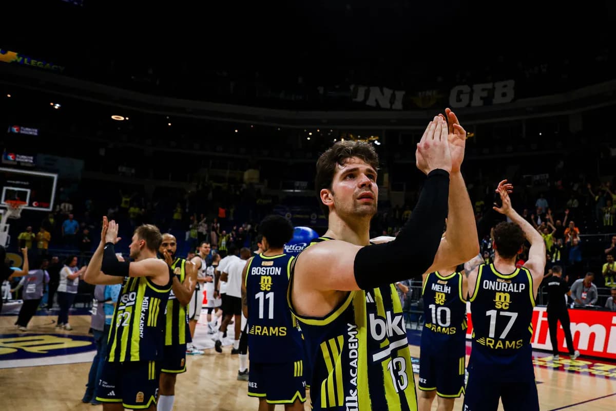 Tarik Biberović napustio Fenerbahče, odlazi u NBA
