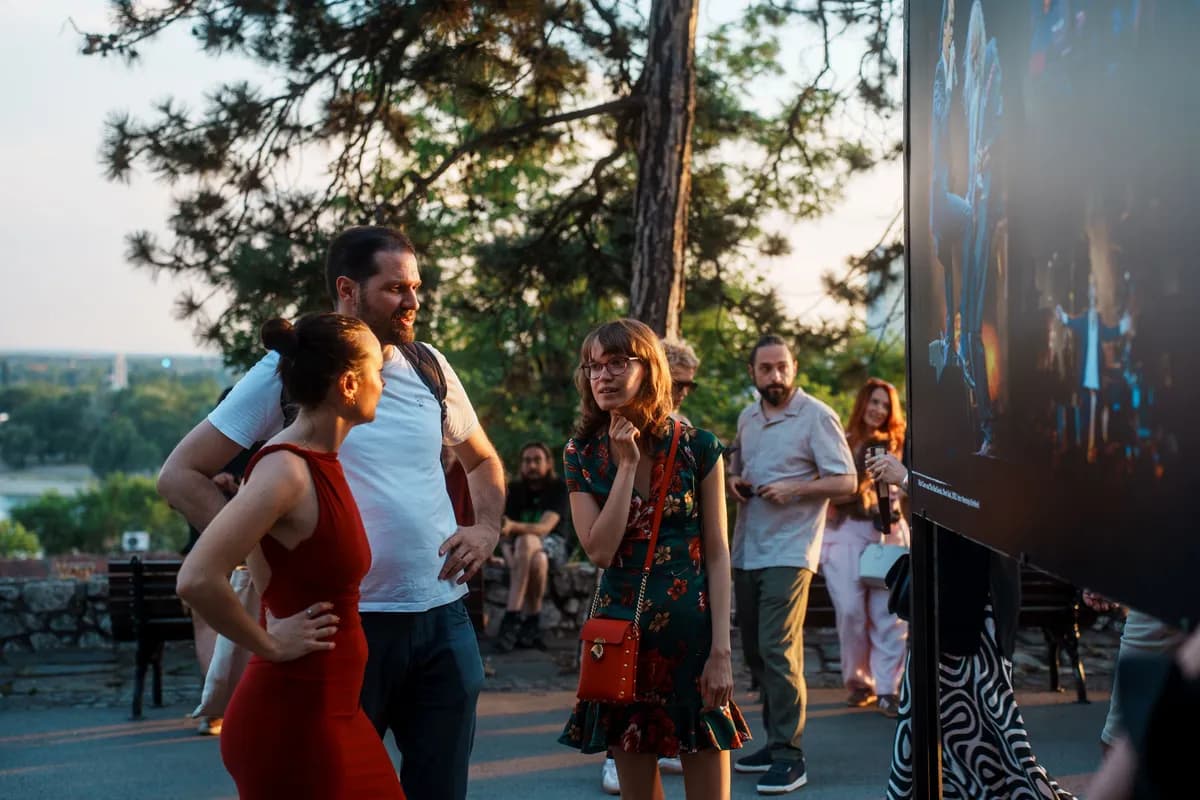 U susret velikim koncertima na Kalemegdanu otvorena izložba fotografija Nika Kejva i Mobija
