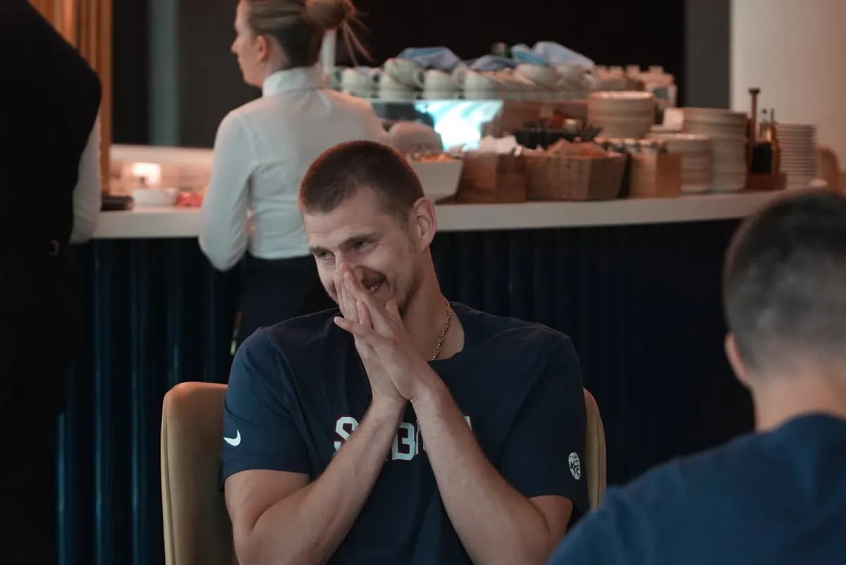 Jokić nasmejan, Srbija spremna za nove podvige: Pogledajte slike sa okupljanja "orlova"
