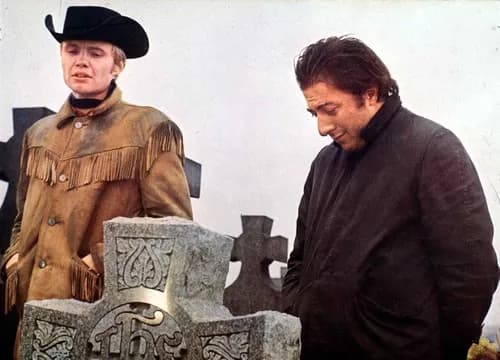 Jedini film sa oznakom X koji je osvojio Oskara: Smatran je kontroverznim, a danas spada u klasike