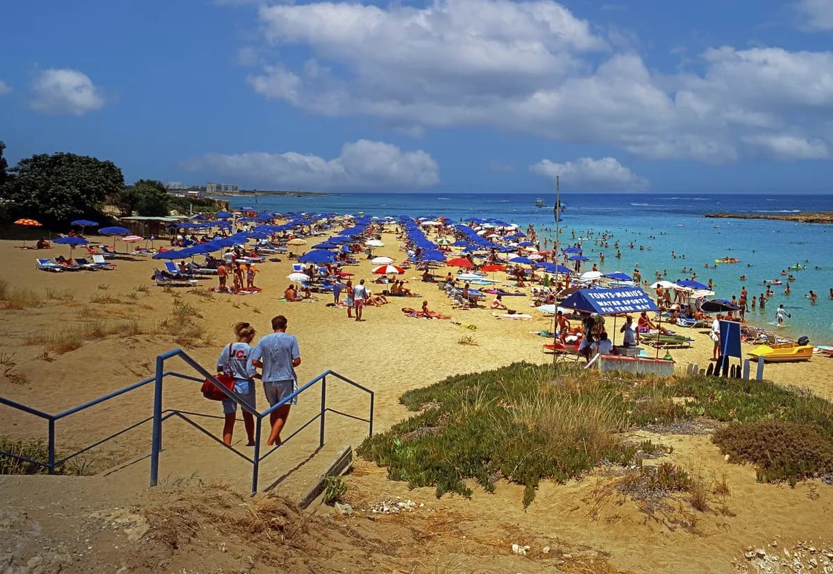 Popularne letnje destinacije do kojih turisti iz Srbije ne moraju da prolaze EES sistem na granici: Za neke čak ne treba ni pasoš, dovoljna je lična karta