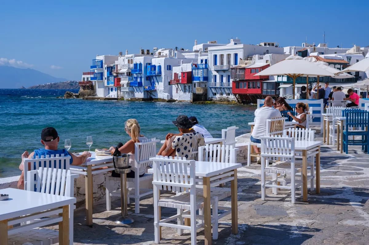 "Kao lokalac, ovo je 8 stvari koje želim da turisti znaju pre nego što dođu u Grčku"