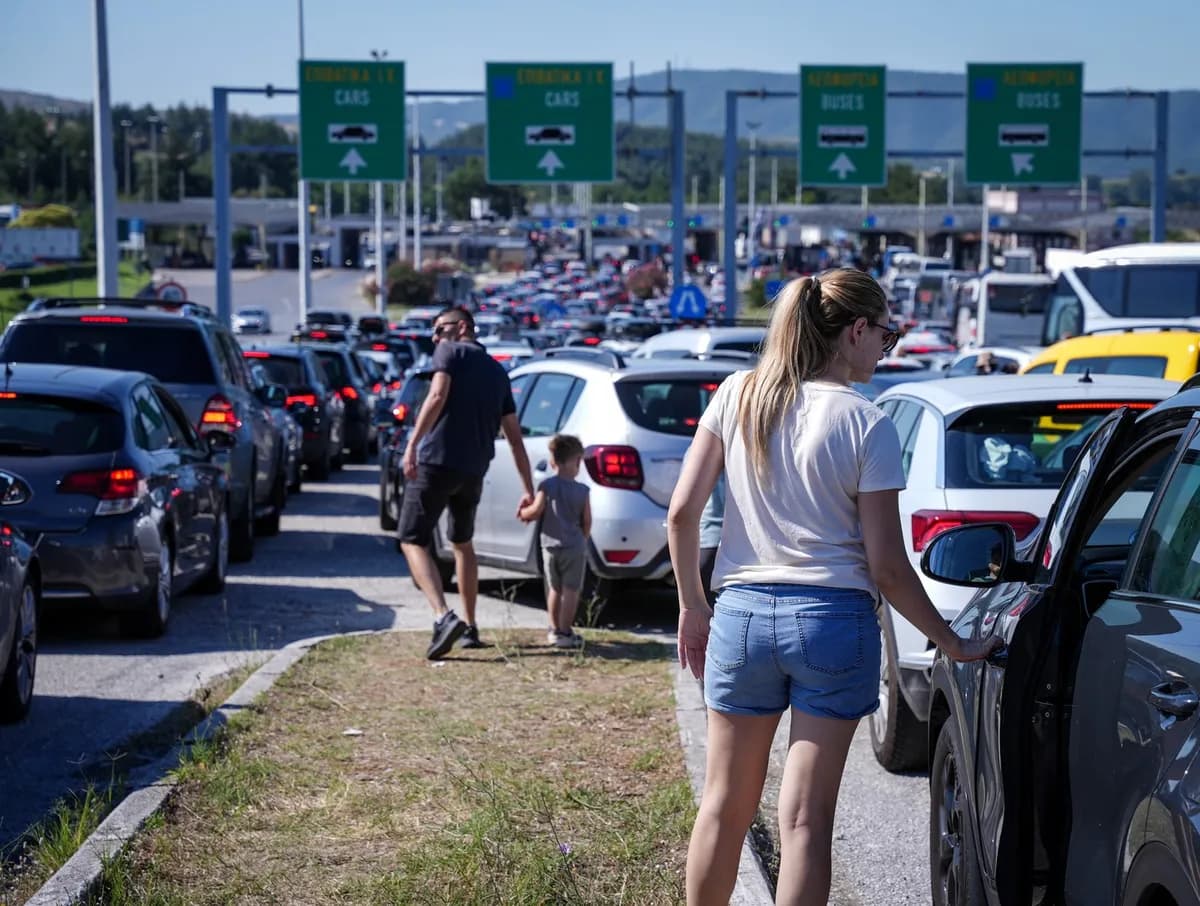Ako idete u Grčku na Jonsku obalu - na ovom graničnom prelazu je manja gužva nego na Evzoniju, a put je kraći