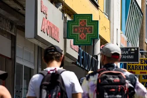 Vrućine menjaju pravila rada u Nemačkoj: Evo kada zaposleni mogu da napuste kancelariju, a kada poslodavac mora da reaguje