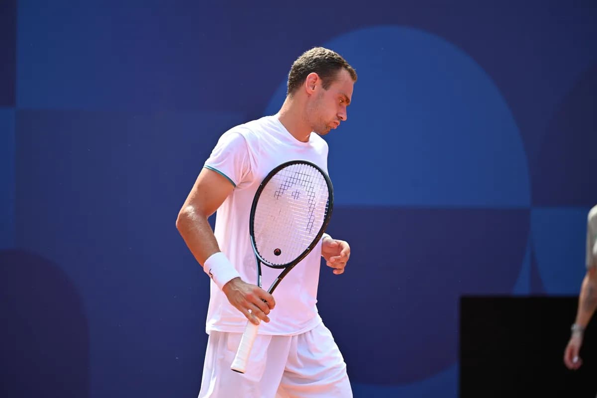 UŽIVO Senzacije na Vimbldonu: Novak dobio neočekivane vesti, čisti mu se put - Iva Jović preživela dramu, Siner siguran, prosidba na tribini