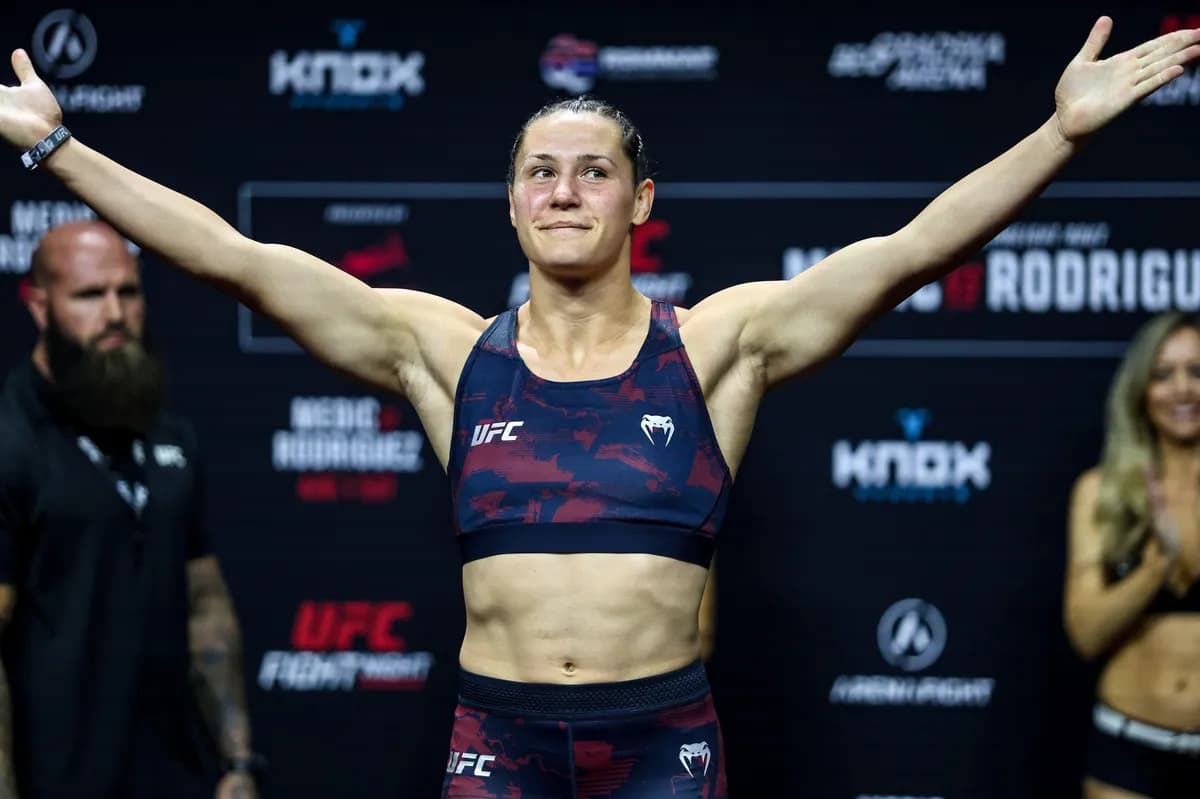 VIDEO Pogledajte kako je Nina Milošević došla do pobede na UFC u Beogradu: Posle ovog brutalnog udarca protivnici nije bilo spasa