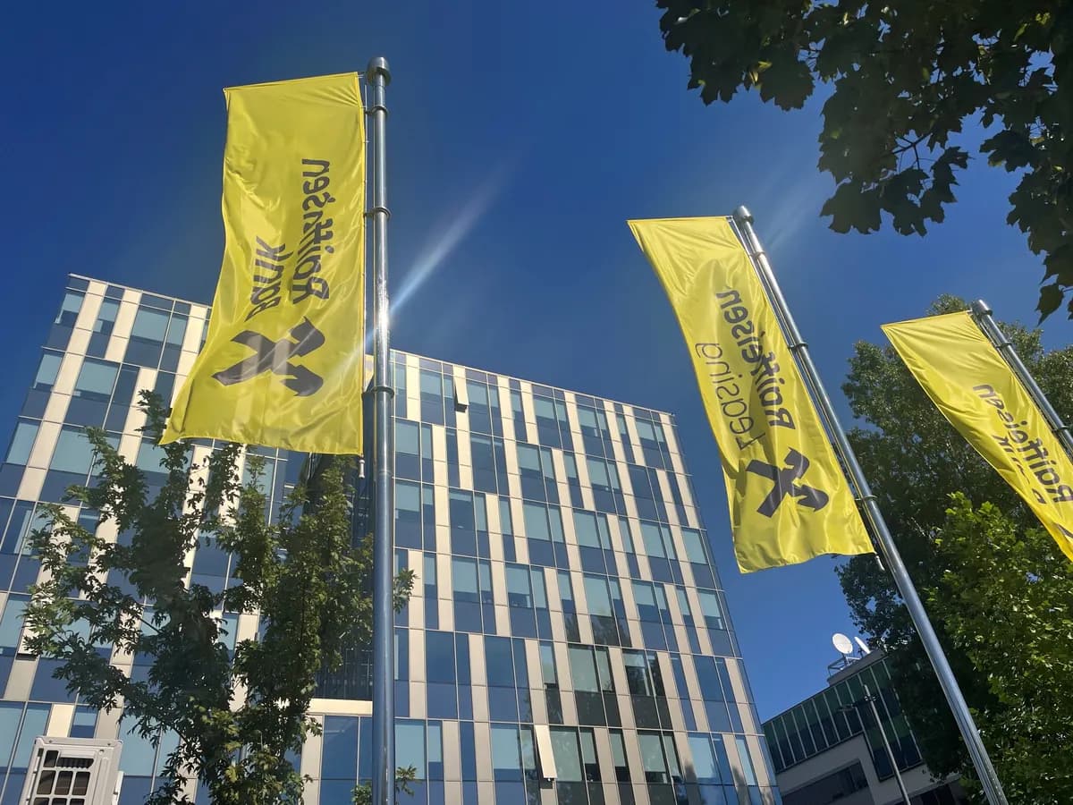 Raiffeisen banka osvojila šest priznanja Global Finance za digitalno bankarstvo u Srbiji