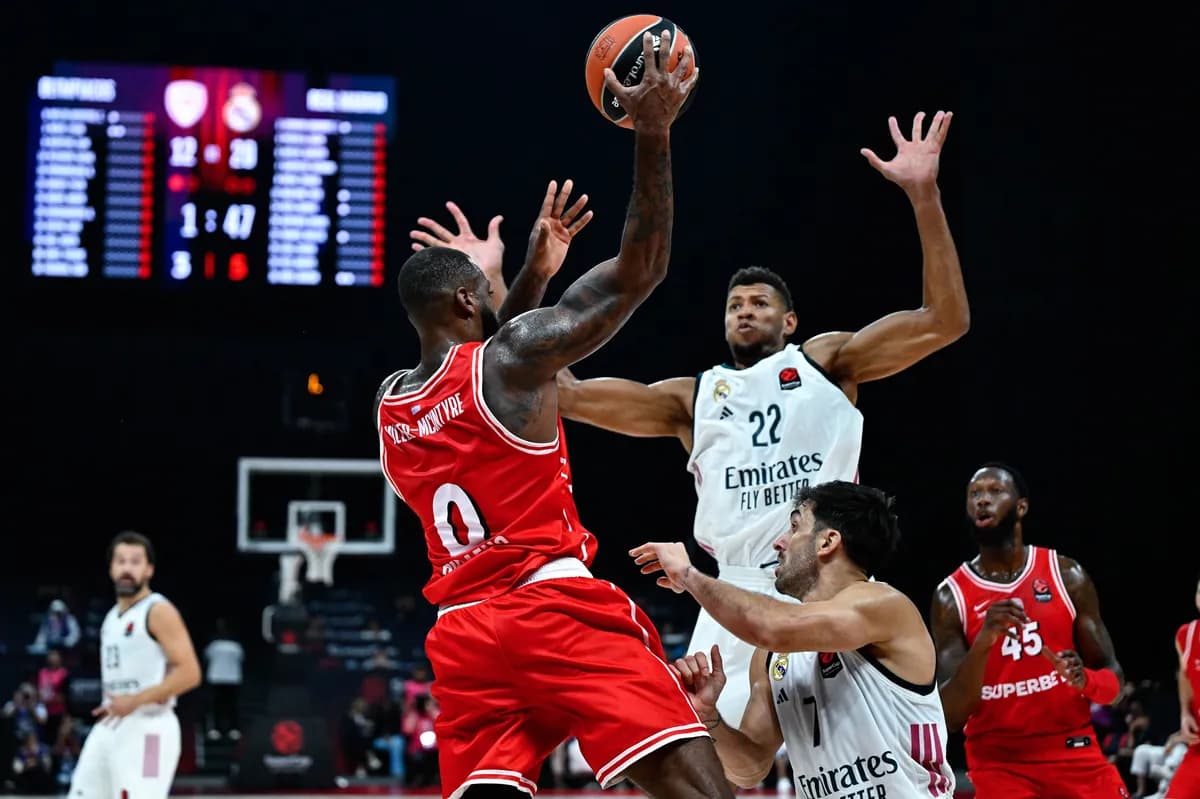 Real u drami srušio Olimpijakos, Bodiroga uručio trofej šampionu novog takmičenja