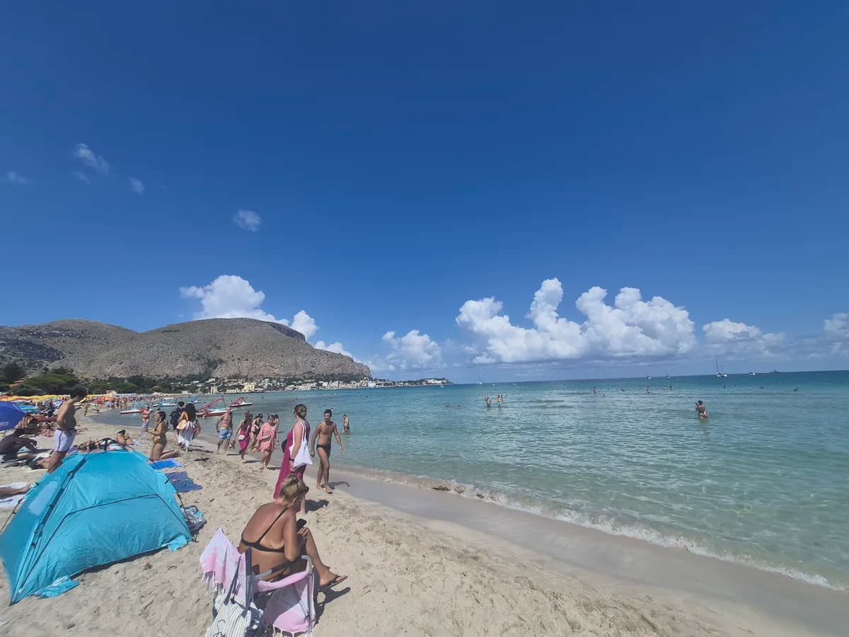 U prestonici Sicilije letnja sezona traje do kraja oktobra, a evo šta sam sve dobila uz uživanje na plaži