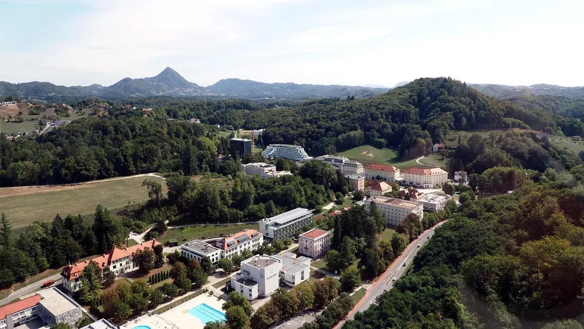U ovo mesto iz bivše SFRJ vekovima dolaze bogati i moćni zbog lekovite vode, danas je puno turista, a u Srbiji mnogi i ne znaju za njega